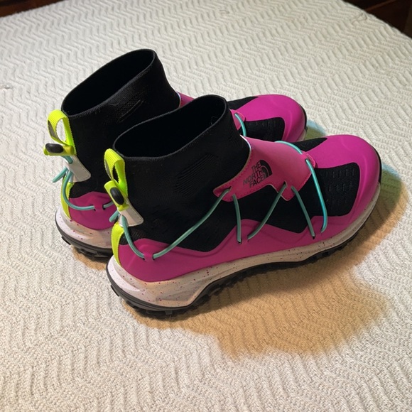 New in box- The North Face SIHL Mid Pop III - Picture 9 of 9